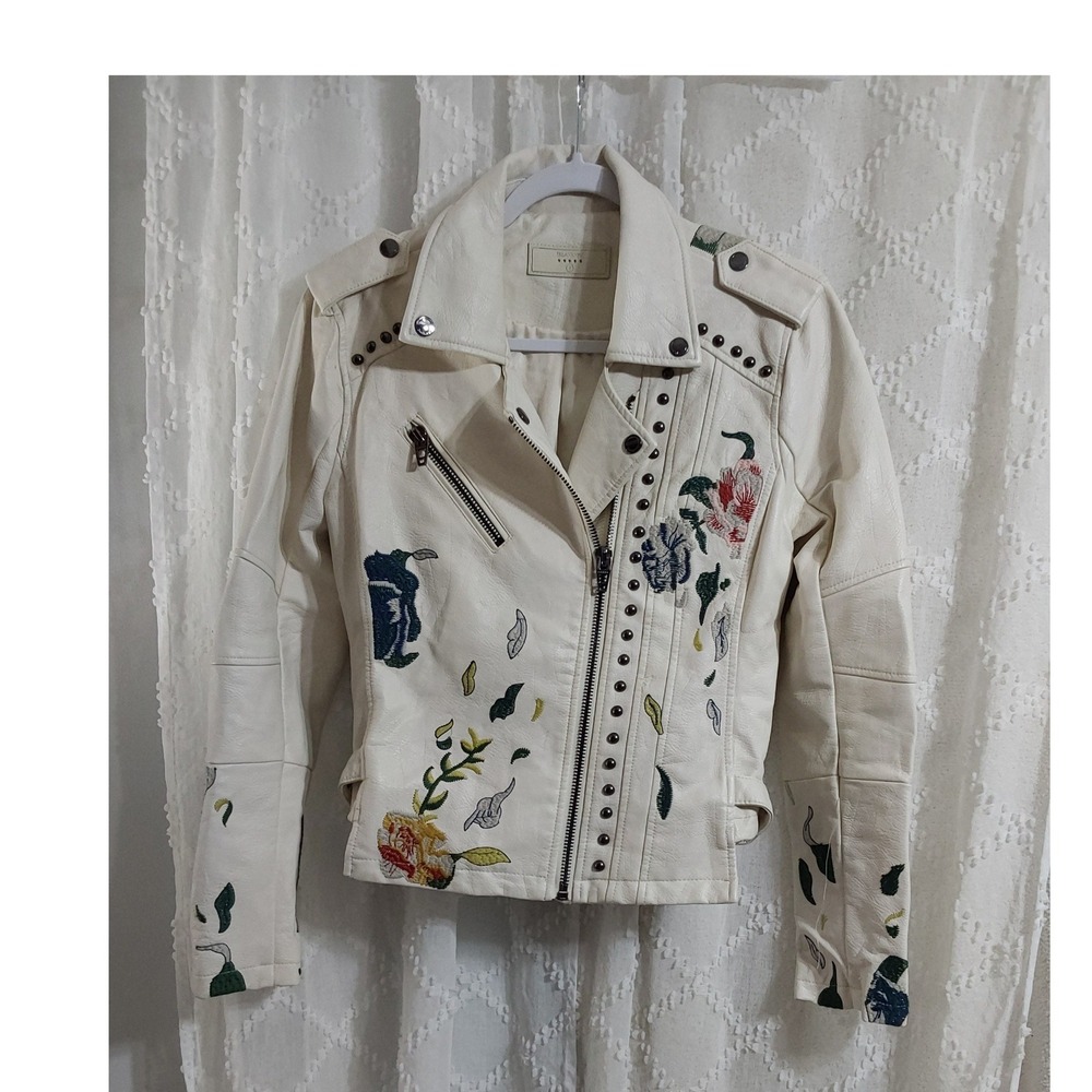 BlankNYC Cream Vegan Leather Floral Embroidered Studded Moto Jacket Small
